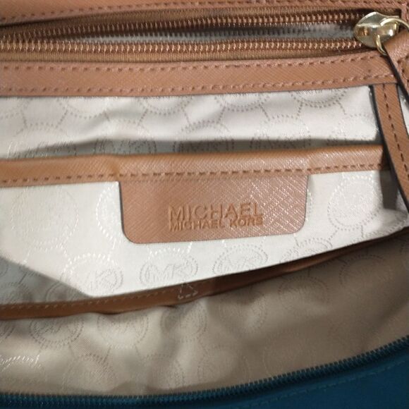 USED Michael Kors Tote - Picture 6 of 11